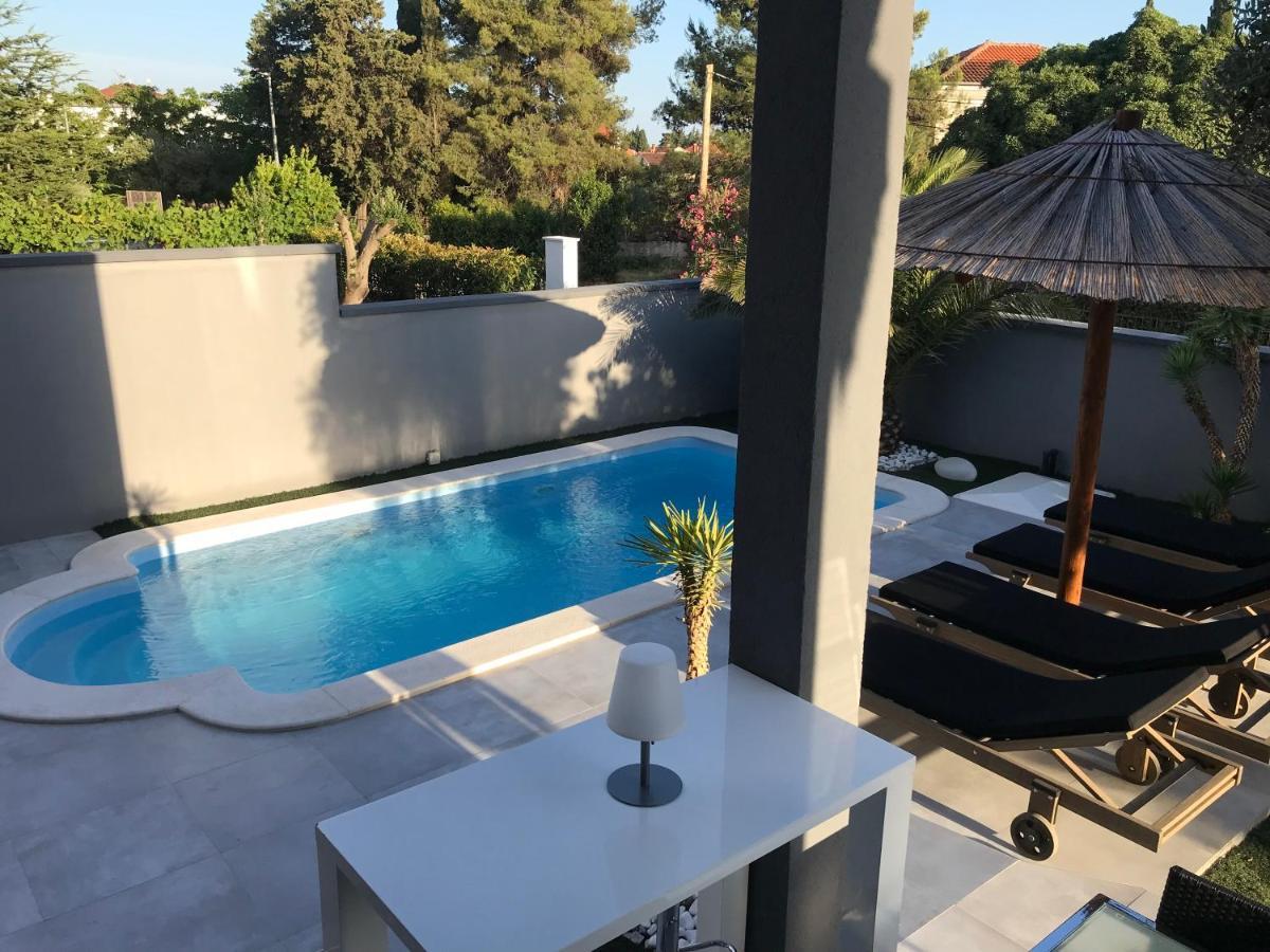 Apartmani Vernissage Biograd Na Moru Exteriör bild