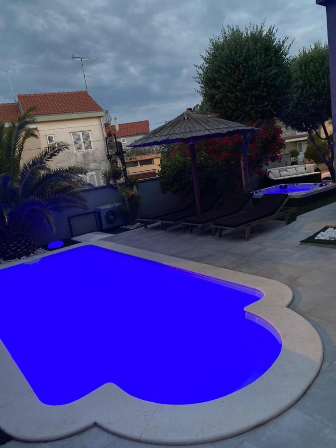 Apartmani Vernissage Biograd Na Moru Exteriör bild