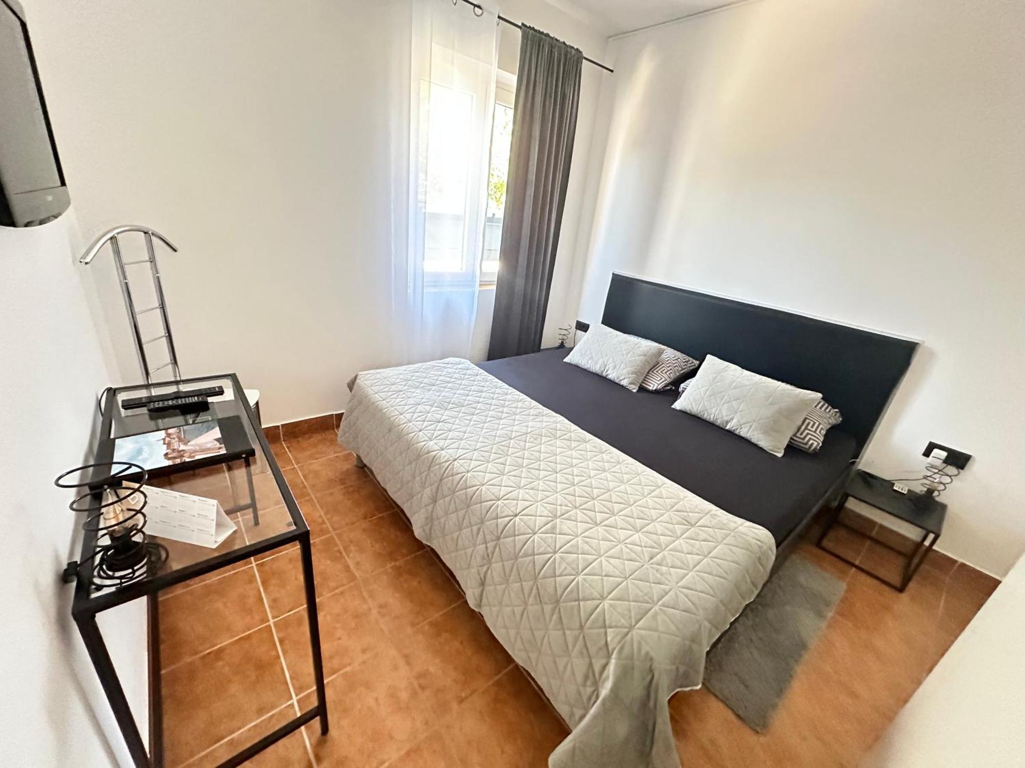 Apartmani Vernissage Biograd Na Moru Exteriör bild