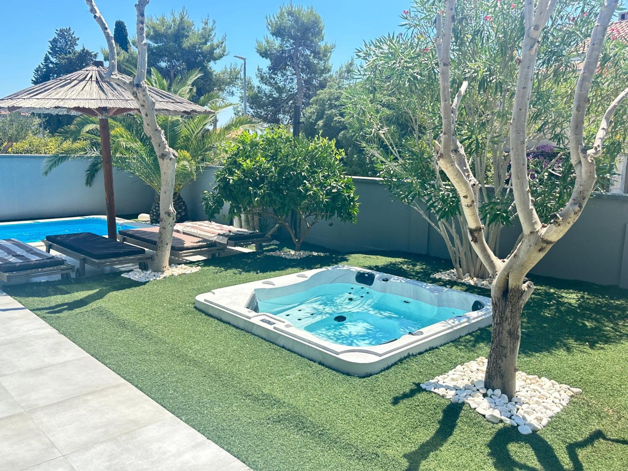 Apartmani Vernissage Biograd Na Moru Exteriör bild
