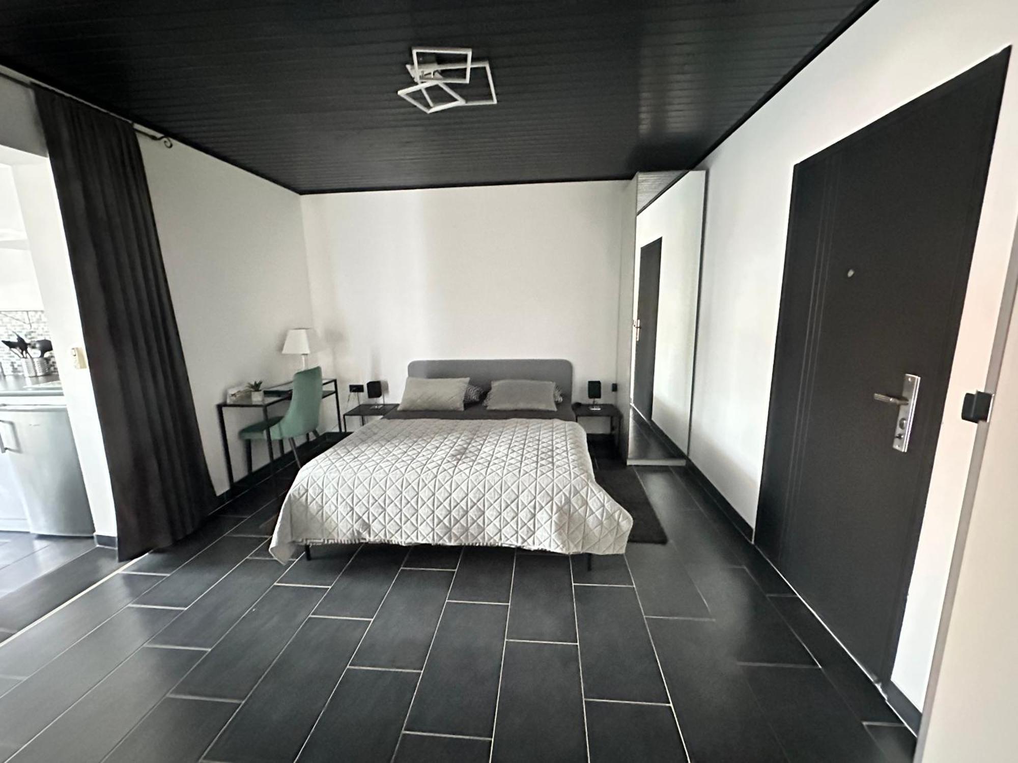 Apartmani Vernissage Biograd Na Moru Exteriör bild