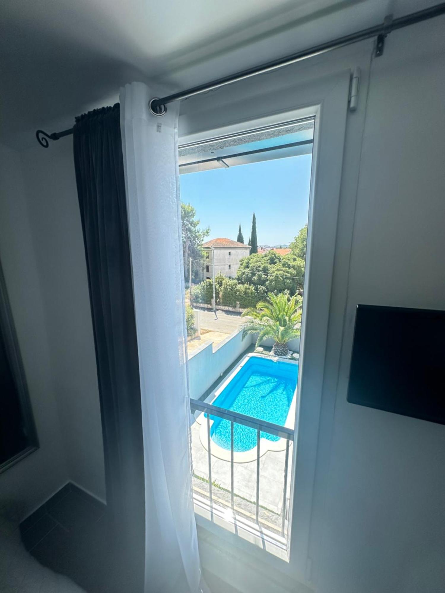Apartmani Vernissage Biograd Na Moru Exteriör bild