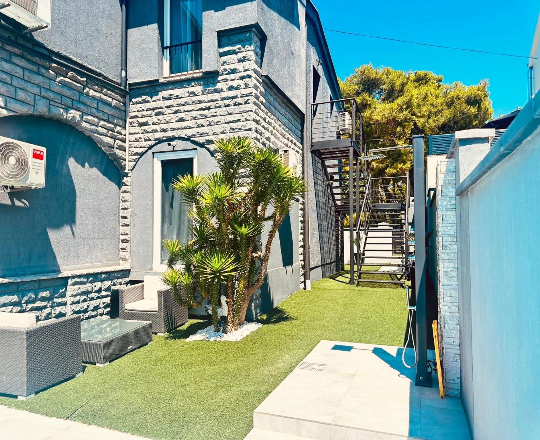 Apartmani Vernissage Biograd Na Moru Exteriör bild
